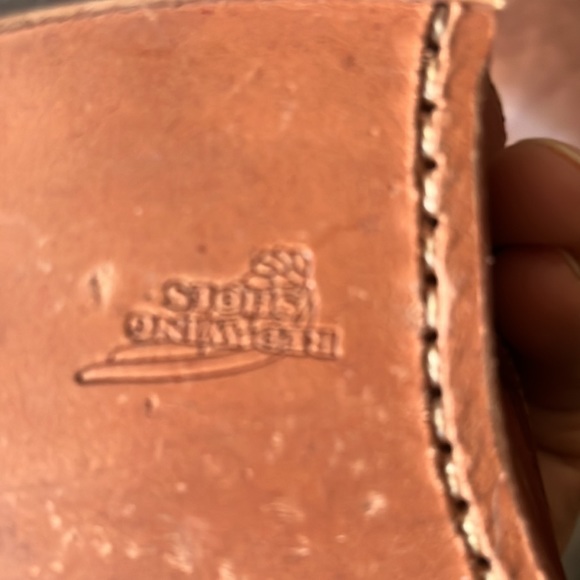 Woman’s redwing shoe- flat. Size 8 - Picture 5 of 5